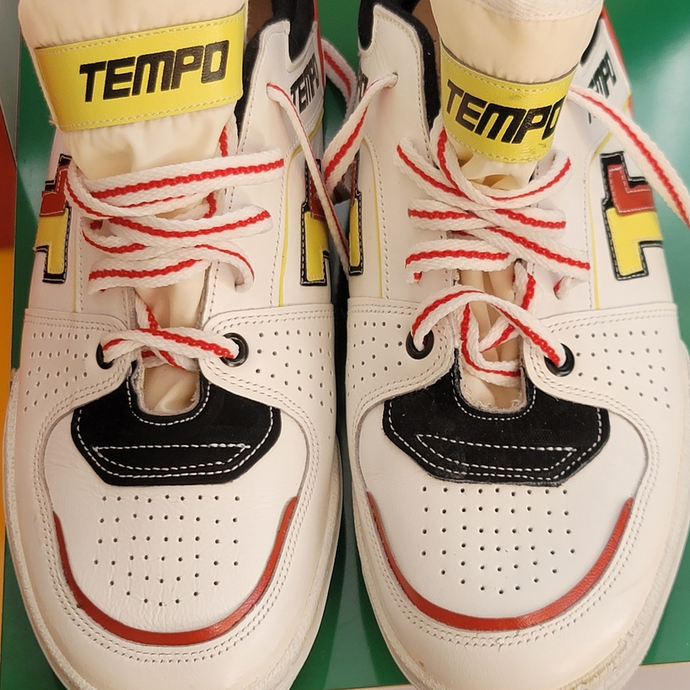 ❗️ TEMPO Men's White and Black Sneakers ❗️